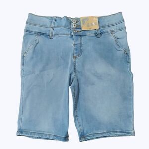 NWT thereabouts Melley Wash 3 Button Bermuda Shorts for Girls - Stretch Mid-Rise